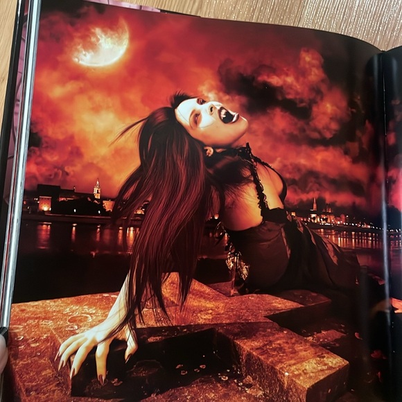 “Vampire Art Now” book - Picture 7 of 8